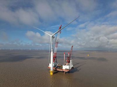 中天科技助力我国离岸最远海上风电项目首批机组并网 海上风电技术服务的新突破